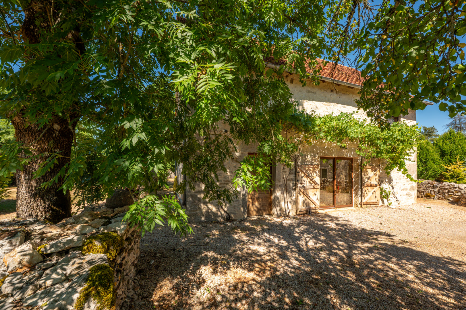 EXCLUSIVITE - Secteur Figeac - Ravissante Maison de charme en pierre restaurée sur 1002 m² avec jacuzzi 