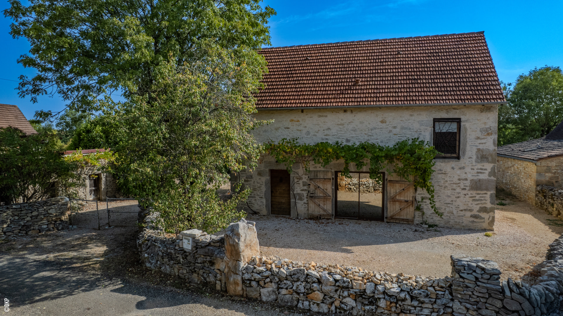 EXCLUSIVITE - Secteur Figeac - Ravissante Maison de charme en pierre restaurée sur 1002 m² avec jacuzzi 