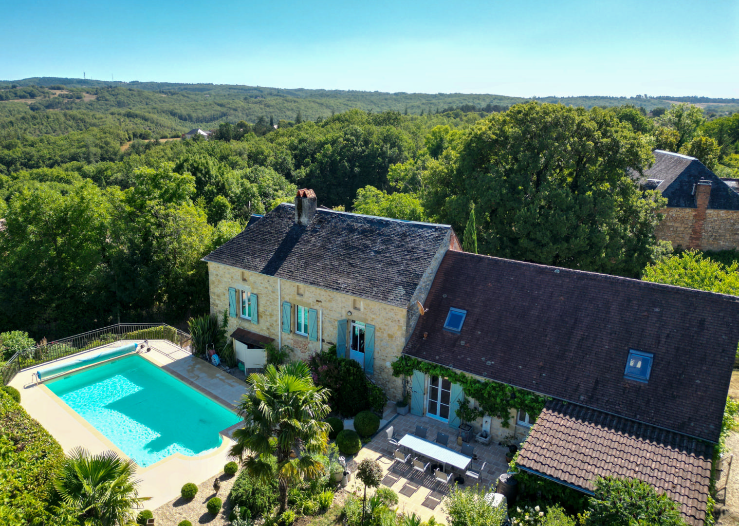 EXCLUSIVITE - Secteur Gourdon - Ravissante Demeure en pierre sur 1161 m² avec piscine et vue