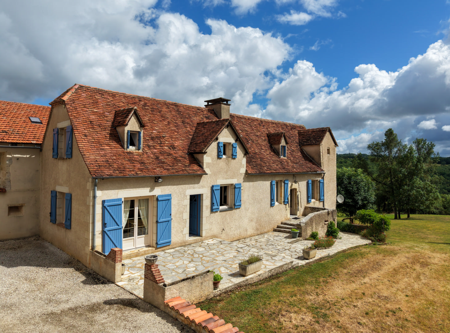 Secteur Coeur de causse - Belle vue pour cette Grande Maison ancienne rénovée sur 5000 m²