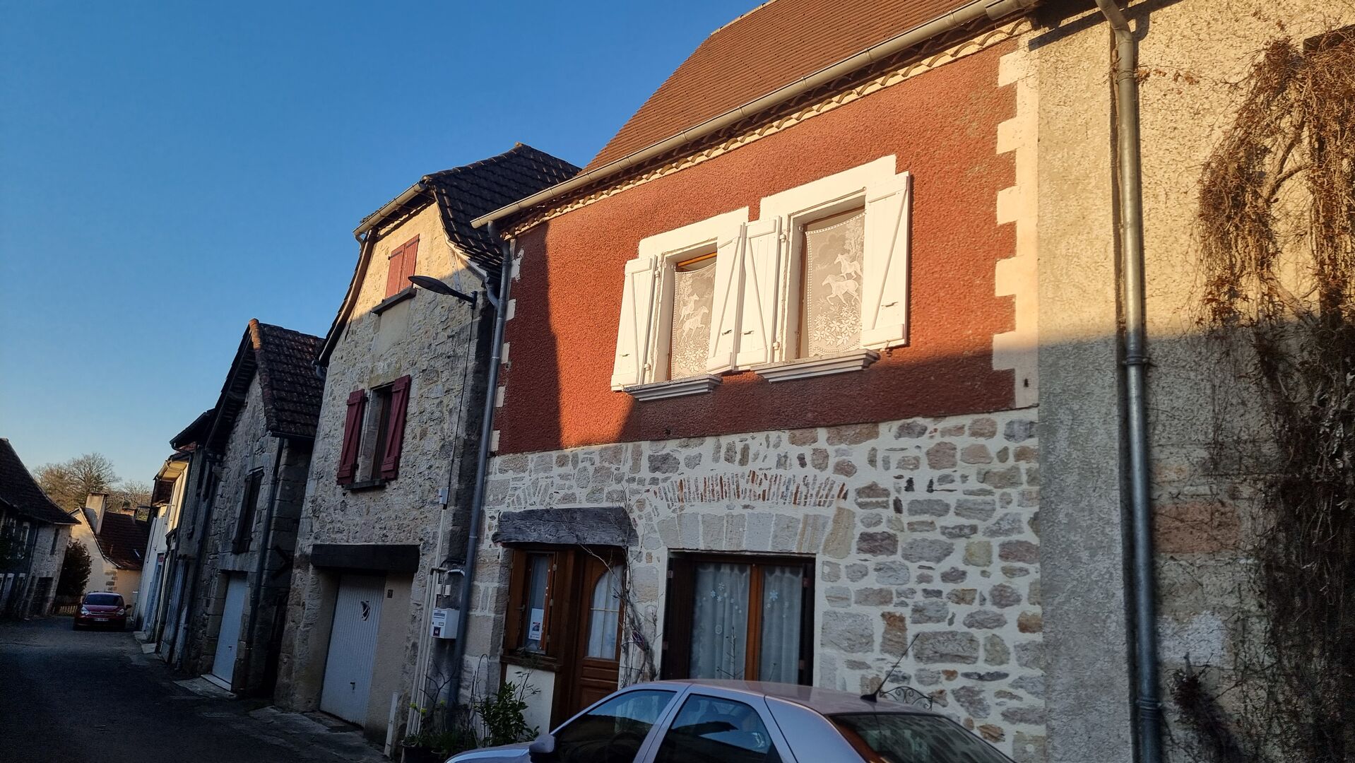 SECTEUR LACAPELLE-MARIVAL - Maison de village - 81 m²