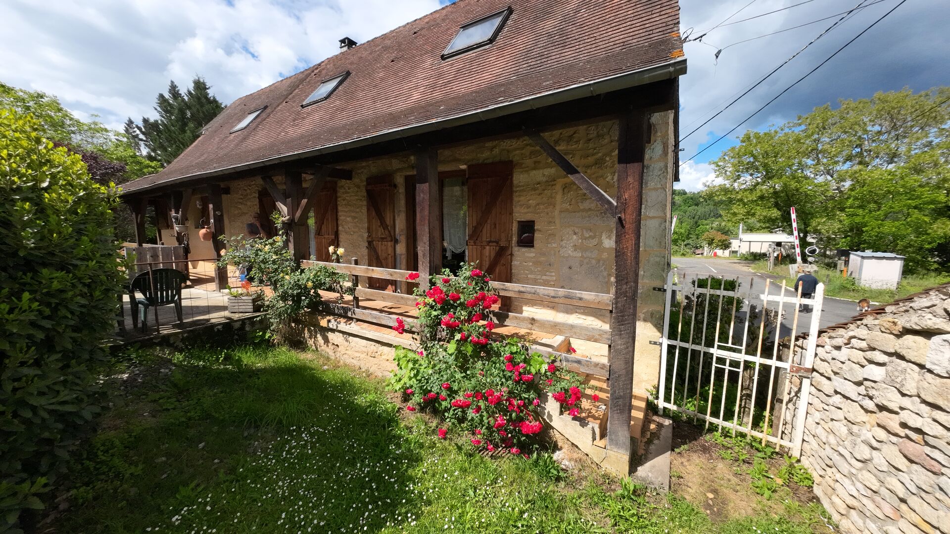 En Périgord Noir, maison en pierre de 180 m² avec jardin au Lardin-Saint-Lazare.