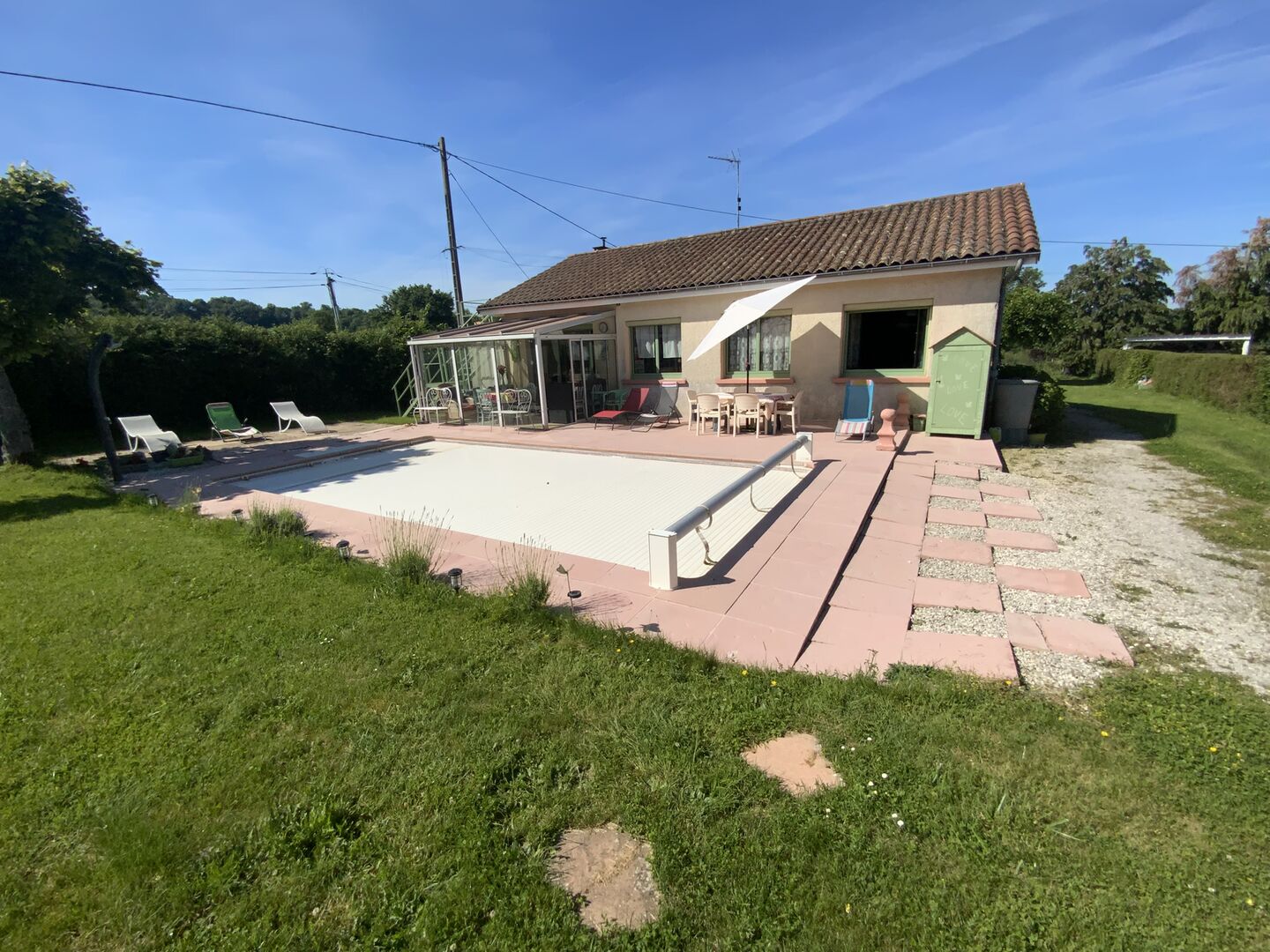 Secteur Gramat  Maison de plain-pied, 3 chambres, 1352 m2 de terrain, Piscine 