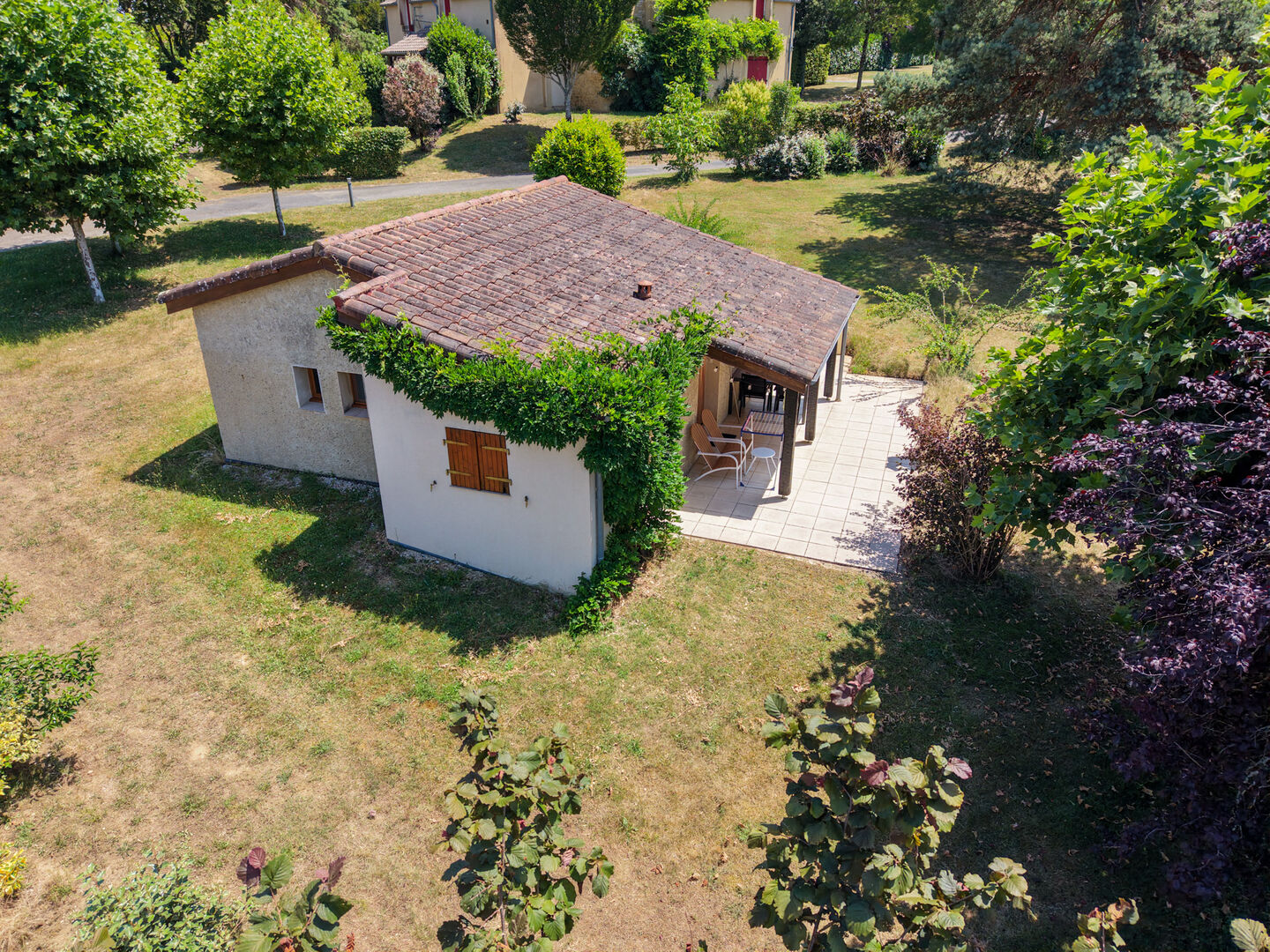 Belle opportunité : maison 2 chambres, jardin et terrasse couverte, idéale pied-à-terre ou location saisonnière