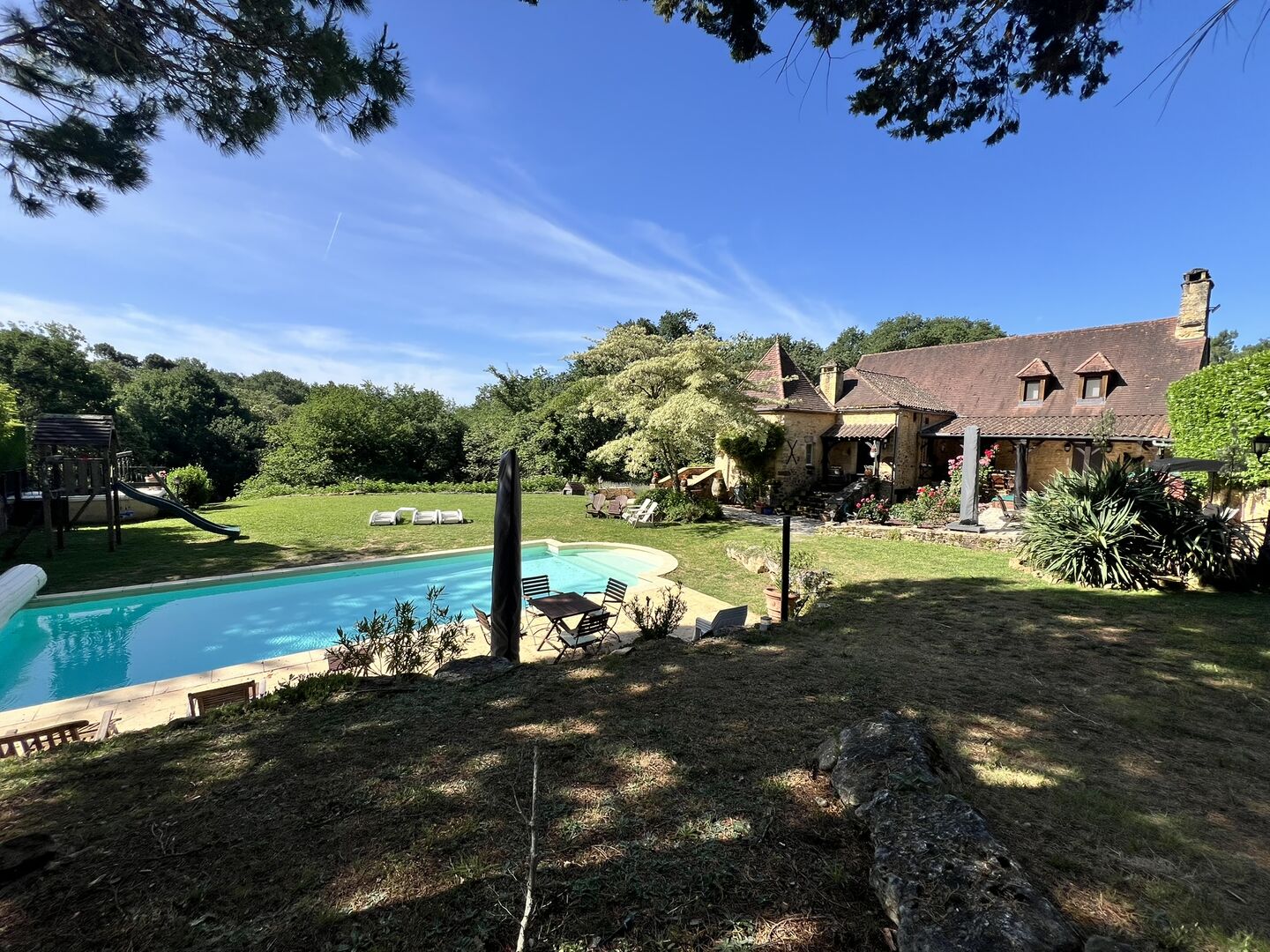 CHARMING TRADITIONAL STONE PROPERTY COMPRISING 5-BED MAIN HOUSE, GUEST HOUSE, SWIMMING POOL, LUSH GARDENS AND LOVELY WOODLAND VIEWS ON 1.25HA (3 Acres) PF90323