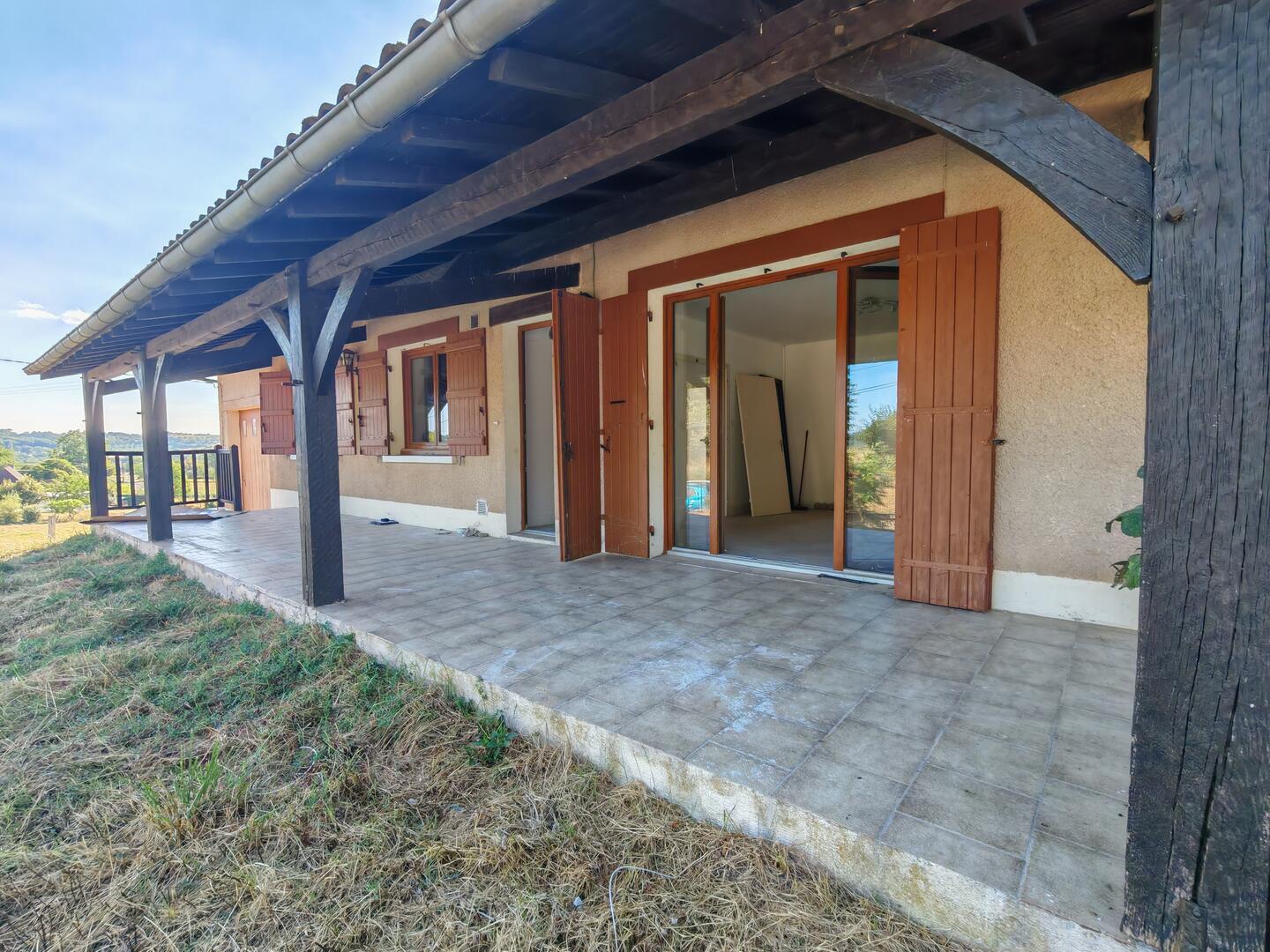 Entre Hautefort et Terrasson, maison rénovée en 2024 sur 2000m² de terrain