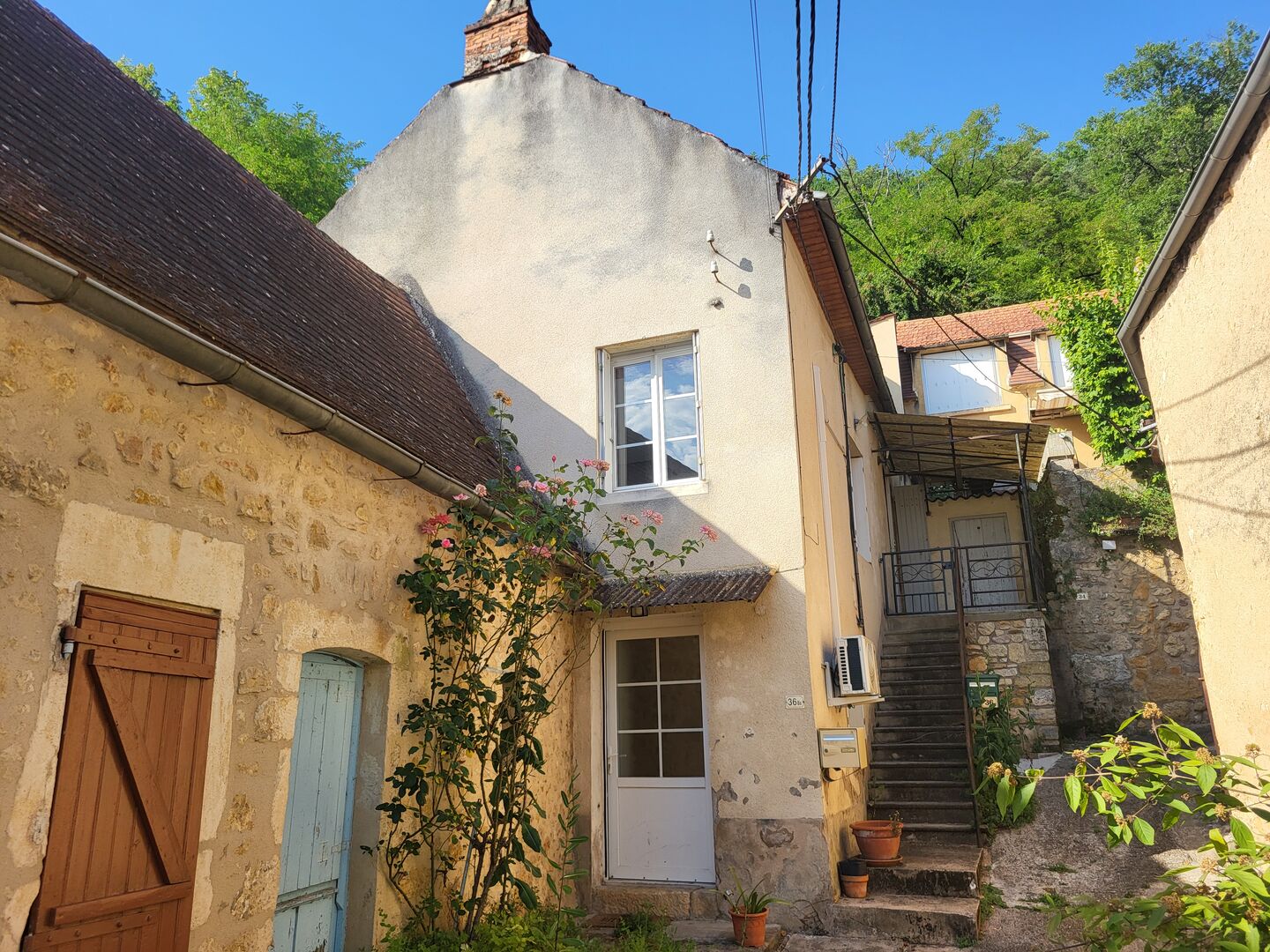 Saint-Cyprien, immeuble de rapport avec deux appartements libres