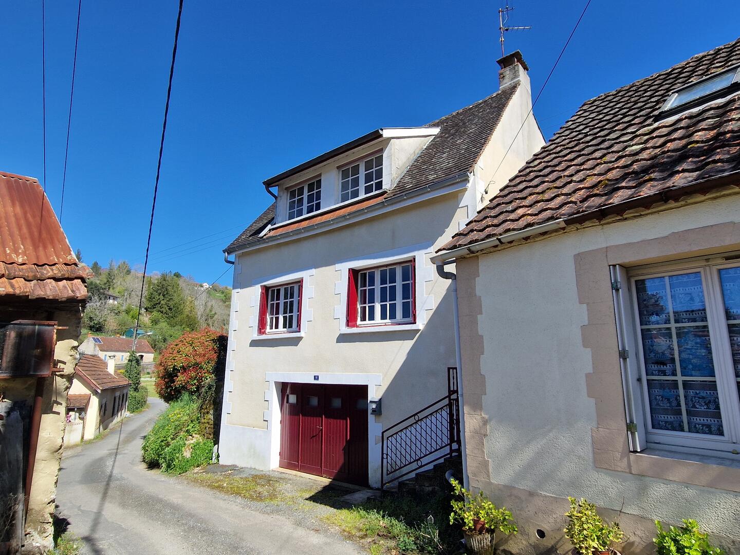 Maison de village et jardin proche des commerces