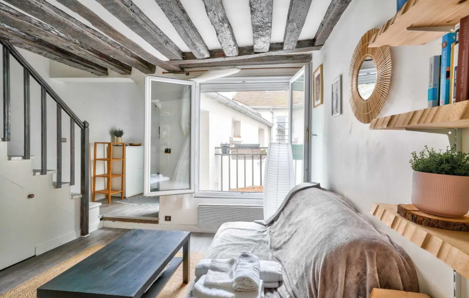 PARIS CENTRE – CHÂTELET / LES HALLES – APPARTEMENT 2 PIÈCES AVEC BALCON AU CŒUR DE LA CAPITALE