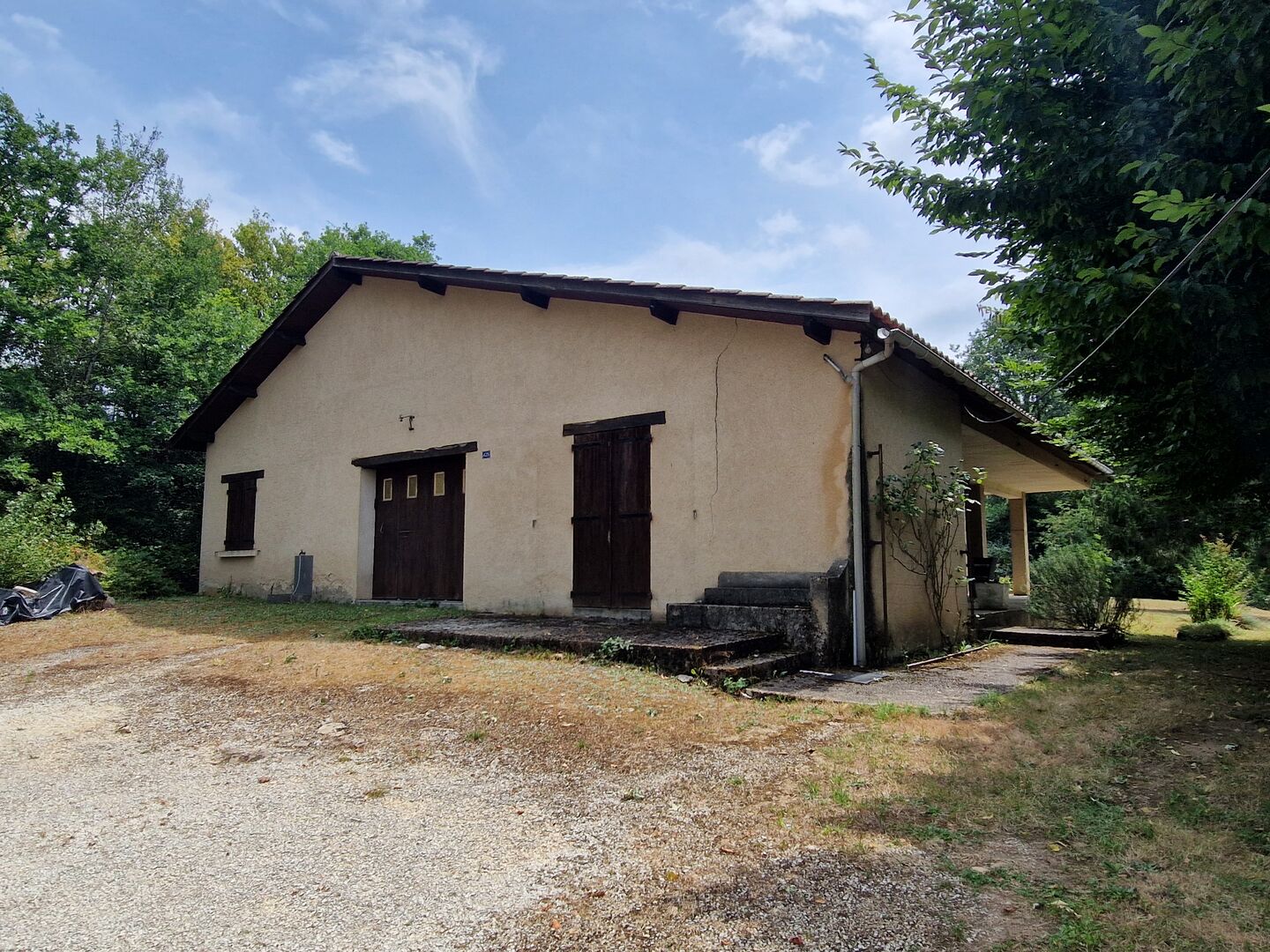 Maison de Plain pied et jardin proche des commerces.