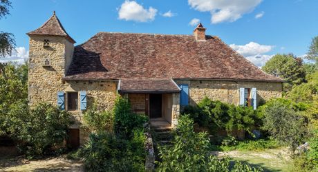 EXCLUSIVITE Secteur GOURDON - Charme et authenticité pour cette belle Propriété en pierre sur 1ha14 paysagers avec piscine