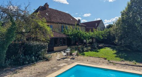EXCLUSIVITE Secteur GOURDON - Charme et authenticité pour cette belle Propriété en pierre sur 1ha14 paysagers avec piscine