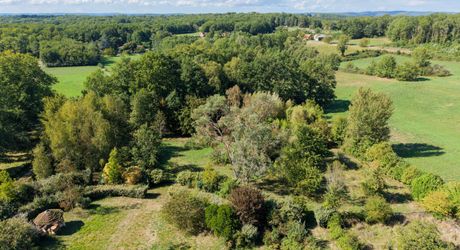 EXCLUSIVITE Secteur GOURDON - Charme et authenticité pour cette belle Propriété en pierre sur 1ha14 paysagers avec piscine