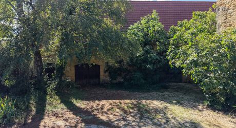 EXCLUSIVITE Secteur GOURDON - Charme et authenticité pour cette belle Propriété en pierre sur 1ha14 paysagers avec piscine