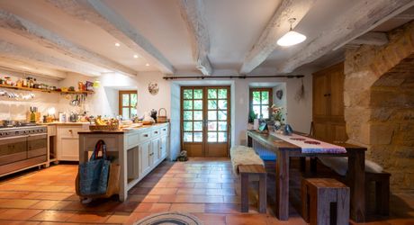 EXCLUSIVITE Secteur GOURDON - Charme et authenticité pour cette belle Propriété en pierre sur 1ha14 paysagers avec piscine