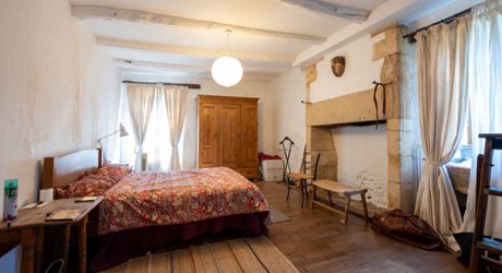 EXCLUSIVITE Secteur GOURDON - Charme et authenticité pour cette belle Propriété en pierre sur 1ha14 paysagers avec piscine