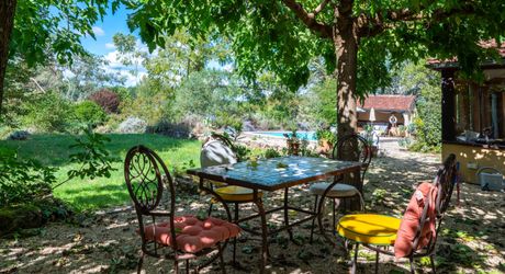 EXCLUSIVITE Secteur GOURDON - Charme et authenticité pour cette belle Propriété en pierre sur 1ha14 paysagers avec piscine