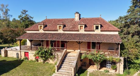 EXCLUSIVITE Secteur DOMME- Remarquable environnement de nature et cadre de vie privilégié pour cette belle Propriété de caractère sur 16ha6 boisés