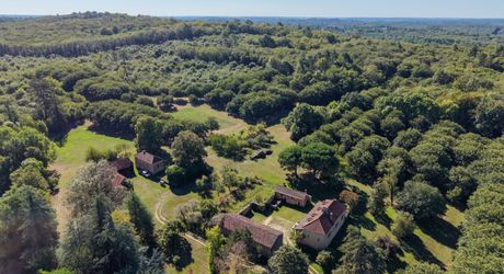 EXCLUSIVITE Secteur DOMME- Remarquable environnement de nature et cadre de vie privilégié pour cette belle Propriété de caractère sur 16ha6 boisés