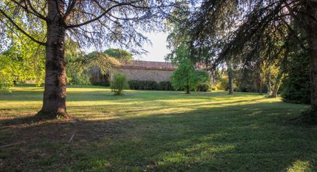 EXCLUSIVITE Secteur DOMME- Remarquable environnement de nature et cadre de vie privilégié pour cette belle Propriété de caractère sur 16ha6 boisés