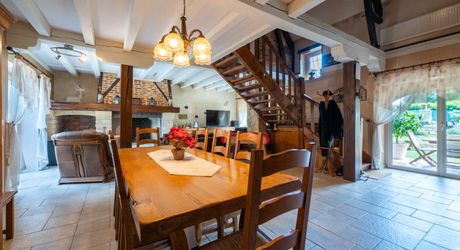 EXCLUSIVITE - Cadre de vie paisible pour cette belle et spacieuse Propriété sur 1ha7 paysagers