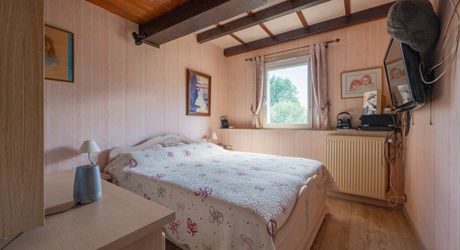 EXCLUSIVITE - Cadre de vie paisible pour cette belle et spacieuse Propriété sur 1ha7 paysagers