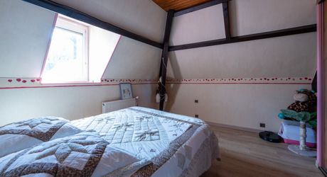 EXCLUSIVITE - Cadre de vie paisible pour cette belle et spacieuse Propriété sur 1ha7 paysagers