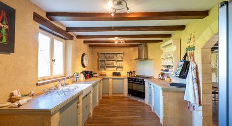 EXCLUSIVITE - Secteur Gourdon - Ancien Corps de ferme restauré avec vue imprenable et piscine sur 2ha63