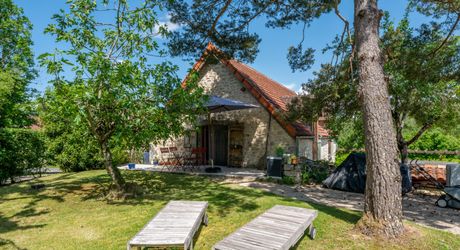 EXCLUSIVITE - Secteur Gourdon-  Demeure de charme sur un beau terrain paysager avec piscine chauffée