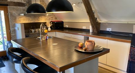 EXCLUSIVITE - Secteur Gourdon-  Demeure de charme sur un beau terrain paysager avec piscine chauffée