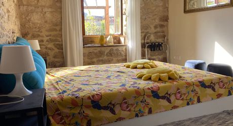 EXCLUSIVITE - Secteur Gourdon-  Demeure de charme sur un beau terrain paysager avec piscine chauffée