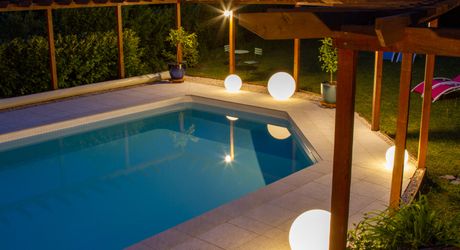 EXCLUSIVITE - Secteur Gourdon-  Demeure de charme sur un beau terrain paysager avec piscine chauffée