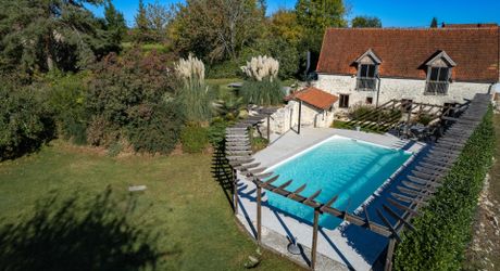 EXCLUSIVITE - Secteur Gourdon-  Demeure de charme sur un beau terrain paysager avec piscine chauffée