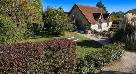 EXCLUSIVITE - Secteur Gourdon-  Demeure de charme sur un beau terrain paysager avec piscine chauffée