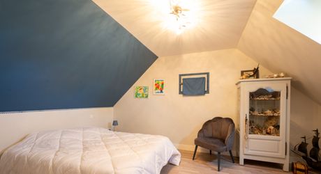 Secteur Gourdon - Ravissante et spacieuse Demeure Contemporaine avec pigeonnier sur 4807 m² arborés avec piscine et belle vue