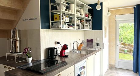 EXCLUSIVITE GOURDON- Lieu de vie unique au calme  - Maison en pierre de charme sur 5078 m² avec points d'eau proche commerces