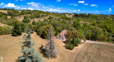 EXCLUSIVITE - secteur Gourdon - Belle propriété de caractère sur 2ha35 boisés avec vue