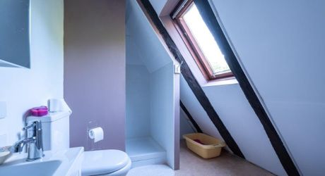 EXCLUSIVITE - Secteur GOURDON - Maison en pierre atypique, four à pains, piscine sur 3455 m² boisés