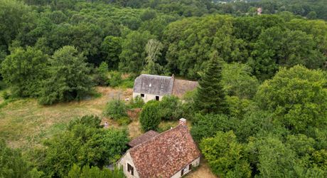 EXCLUSIVITE - Belle Propriété de caractère typique dans un environnement préservé sur 2ha avec points d'eau