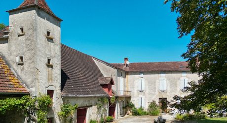 EXCLUSIVITE - Secteur Catus - Remarquable Propriété de caractère avec Ancien Moulin à eau et dépendances avec piscine