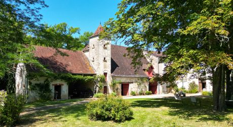 EXCLUSIVITE - Secteur Catus - Remarquable Propriété de caractère avec Ancien Moulin à eau et dépendances avec piscine