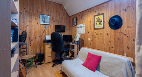 EXCLUSIVITE - Secteur GOURDON - Agréable et spacieuse Maison en pierre sur 2407 m² avec vue imprenable