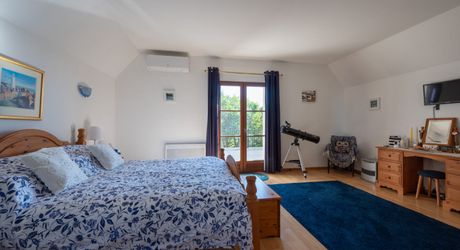 EXCLUSIVITE - Secteur GOURDON - Agréable et spacieuse Maison en pierre sur 2407 m² avec vue imprenable