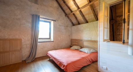 EXCLUSIVITE - Secteur Figeac - Ravissante Maison de charme en pierre restaurée sur 1002 m² avec jacuzzi 