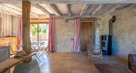 EXCLUSIVITE - Secteur Figeac - Ravissante Maison de charme en pierre restaurée sur 1002 m² avec jacuzzi 