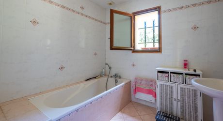 SECTEUR GOURDON - Au calme, agréable et lumineuse Maison contemporaine sur 4220 m² arborés 