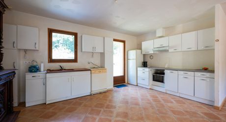 SECTEUR GOURDON - Au calme, agréable et lumineuse Maison contemporaine sur 4220 m² arborés 