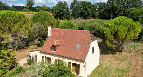 SECTEUR GOURDON - Au calme, agréable et lumineuse Maison contemporaine sur 4220 m² arborés 