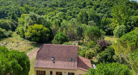 SECTEUR GOURDON - Au calme, agréable et lumineuse Maison contemporaine sur 4220 m² arborés 