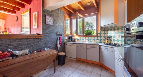 EXCLUSIVITE - Secteur Gourdon - Agréable et fonctionnelle Maison Contemporaine sur 2070 m² arborés proche commerces